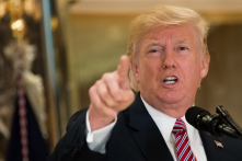 Bầu cử giữa kỳ: Vì sao Tổng thống Trump chọn giữ Thượng Viện?