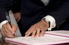 Hôn nhân có phải là một bản hợp đồng?