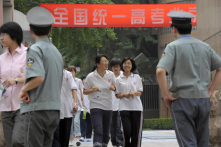 Bóng ma thẩm tra chính trị tái hiện tại Trùng Khánh Trung Quốc