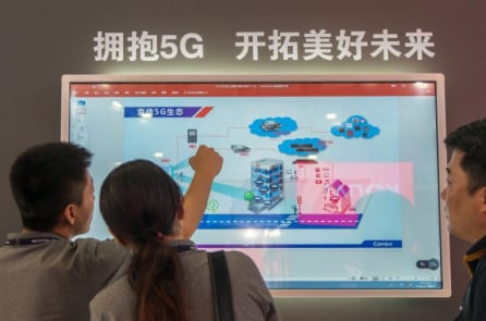 Trung Quốc kiểm soát 5G toàn cầu có thể là trận Trân Châu Cảng cho Mỹ