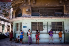 Cuba cho phép người dân tiếp cận internet đầy đủ qua điện thoại