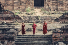 4 câu hỏi khó của vị sư trụ trì cô đọng cả đời người