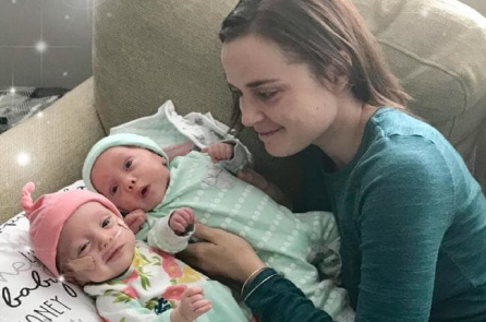 Một phụ nữ ở Mỹ được người đàn ông xa lạ nhường ghế hạng nhất