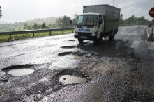 Quốc lộ nghìn tỷ ‘nát như tương’