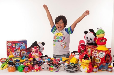 Kênh Youtube kiếm tiền nhiều nhất 2018 thuộc về… một cậu bé 7 tuổi