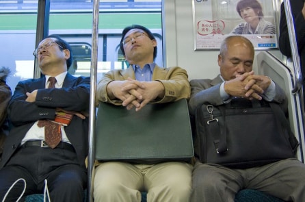 Người lao động Nhật ngủ quá ít, khiến quốc gia thiệt hại 138 tỷ USD/năm