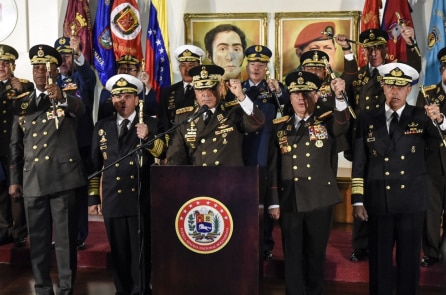 Tại sao quân đội Venezuela vẫn trung thành với Tổng thống Maduro?
