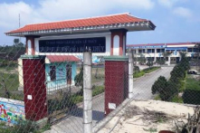 Đề nghị tạm đình chỉ cô giáo tát học sinh lớp 1