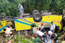 Vụ xe khách rơi xuống vực đèo Hải Vân: Khởi tố tài xế vượt ẩu