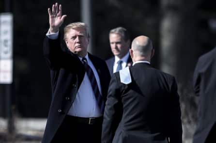 Những lời xin lỗi dành cho Tổng thống Donald Trump