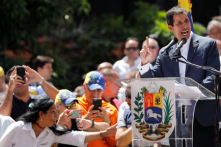 Guaido tuyên bố viện trợ nhân đạo sẽ vào Venezuela ngày 23/2