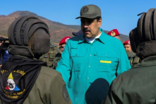 Maduro đăng video gặp mặt quân đội, bày tỏ sẵn sàng chống Mỹ xâm lược