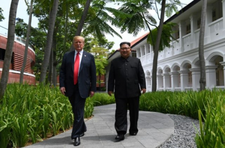 Trump: Không lo Bắc Hàn bắn vài quả tên lửa nhỏ