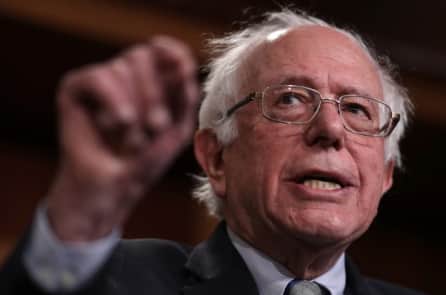 Ông Bernie Sanders từ bỏ cuộc đua tổng thống Mỹ 2020