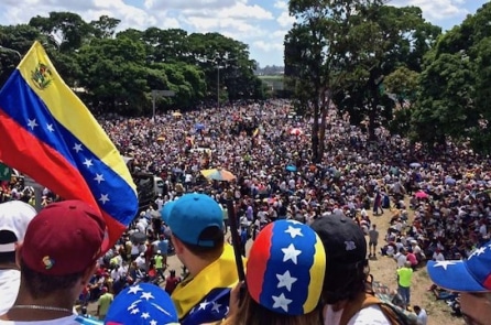 Khủng hoảng Venezuela có thể sẽ khiến TQ mất trắng khoản nợ hàng chục tỉ USD