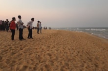 Quảng Nam: Đi tắm biển, 6 học sinh đuối nước tử vong và mất tích