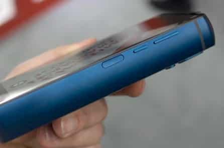 Hãng Energizer: Đây là điện thoại gắn pin, hay cục pin chế thành điện thoại?