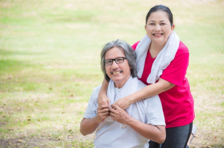 Sau tuổi 50, cơ thể vẫn khỏe mạnh nếu không có 5 đặc điểm này