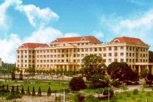 Hàng loạt cán bộ tỉnh Vĩnh Phúc đi công tác nước ngoài sai quy định