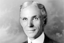 Câu chuyện thành công của “ông hoàng xe hơi” nước Mỹ Henry Ford