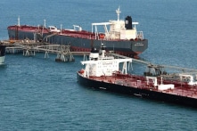 Mỹ chế tài 4 công ty vận tải, 9 tàu chở dầu từ Venezuela