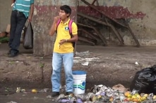 Thảm cảnh di dân Venezuela: Mắc kẹt tại bãi rác Brazil, tranh ăn với kền kền