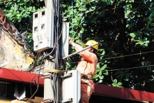 EVNNPC: Hóa đơn tiền điện tăng cao do sản lượng điện tiêu dùng tăng