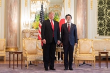 Ông Trump thúc ép Nhật Bản về thương mại