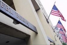 FBI kêu gọi giám sát sinh viên và học giả có liên quan đến ĐCSTQ