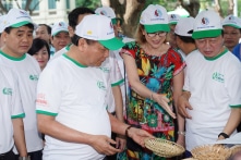 Thủ tướng kêu gọi “nói không với rác thải nhựa”