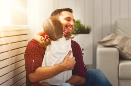 Chiếc túi màu nâu của con gái