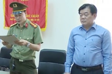 Huỷ bỏ quyết định nghỉ hưu của giám đốc Sở GD-ĐT Sơn La