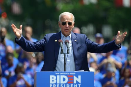 Joe Biden tung Kế hoạch tranh cử bằng Năng lượng Sạch, Công lý Môi trường