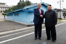 Thời khắc lịch sử: Trump bước vào biên giới Triều Tiên gặp Kim