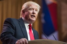 TT Trump hoãn tăng thuế Trung Quốc sang ngày 15/10