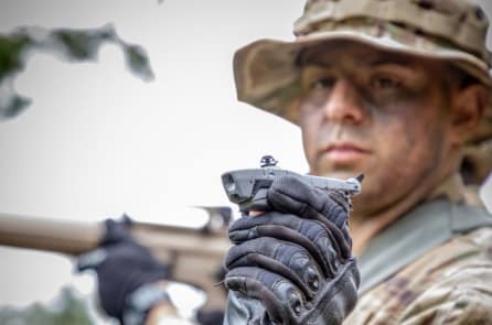 Quân đội Mỹ trang bị máy bay drone bỏ túi cho bộ binh (video)