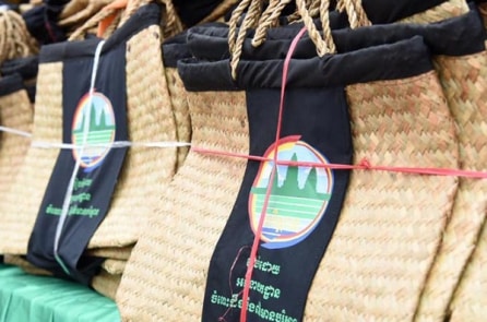 Bộ Môi trường Campuchia kêu gọi người dân sử dụng giỏ khi mua sắm