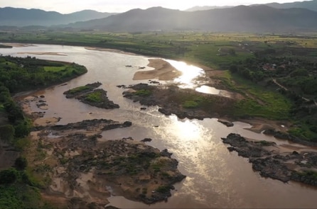 Sông Mekong cạn nước – người Lào, người Thái, người Việt chọn lựa ra sao?