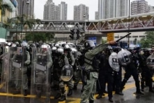 Biểu tình Hồng Kông 25/8: Cảnh sát nổ súng cảnh cáo