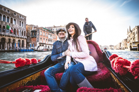 Tự làm cà phê sáng, du khách bị phạt 1.000 đôla và trục xuất khỏi Venice