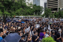 Hồng Kông chi 19,1 tỉ HKD trợ cấp người dân trong bối cảnh biểu tình liên tiếp bùng nổ