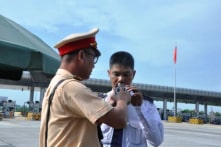 Triển khai việc đo nồng độ cồn tài xế vào cao tốc