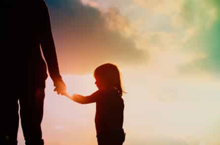 Xúc động: “Thì ra đứa con mà ba yêu thương nhất chính là tôi!”