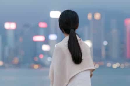Có đáng phải khổ sở thay đổi bản thân chỉ để làm hài lòng người khác?