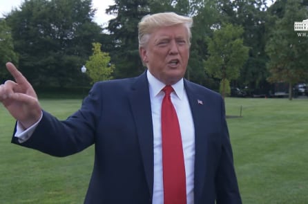 TT Trump cân nhắc bỏ quyền công dân theo nơi sinh