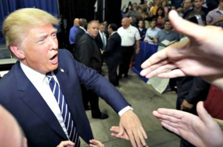 Chiến dịch Trump tăng 15 triệu USD sau khi Dân chủ thông báo luận tội