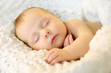 Nhiều gia đình mắc 6 sai lầm này khi chăm sóc trẻ sơ sinh