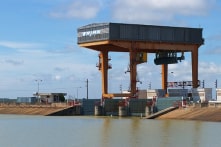 Hồ thủy điện Trị An xả lũ