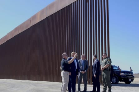 Bức tường biên giới Mỹ-Mexico có gì xịn?