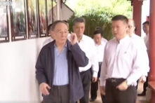 Báo Nhật: Vương Kỳ Sơn truyền đạt mật lệnh của Tập Cận Bình, tham gia “dập lửa” ở Hồng Kông